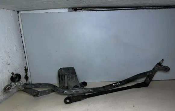 Peugeot Boxer Front wiper linkage 