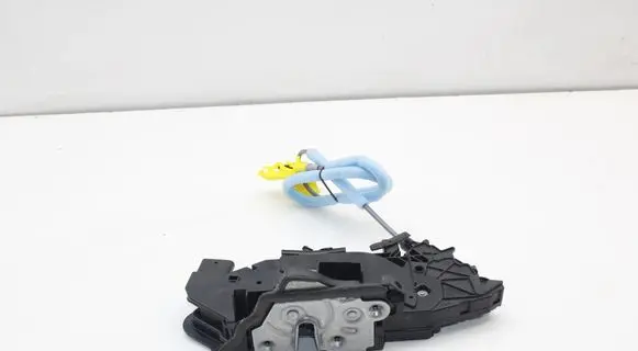 BMW 4 G22 G23 G24 G26 Front door lock 7956148