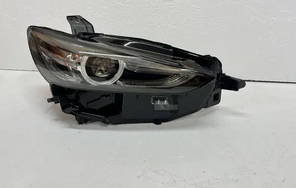 Mazda 6 Headlight/headlamp GRF5-51030