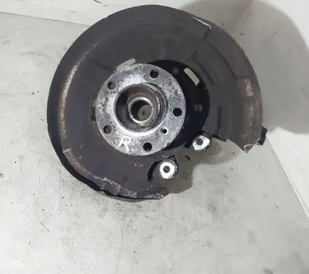 BMW 5 F10 F11 Rear wheel hub spindle/knuckle 