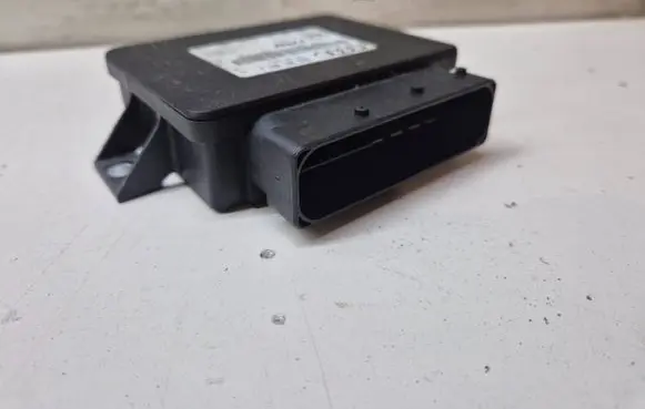 Audi A4 S4 B8 8K Hand brake control module 8K0907801J