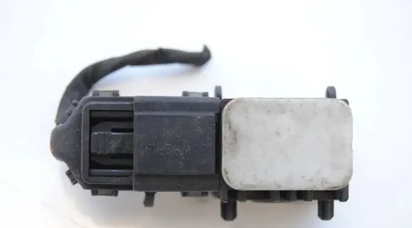 Volkswagen PASSAT B7 Airbag deployment crash/impact sensor 959302800