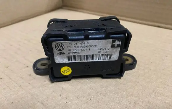 Volkswagen Jetta V ESP acceleration yaw rate sensor 1K0907652B BC75F25Y0L