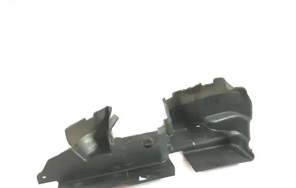 Ford Mustang VI Intercooler air guide/duct channel FR3B8102CD