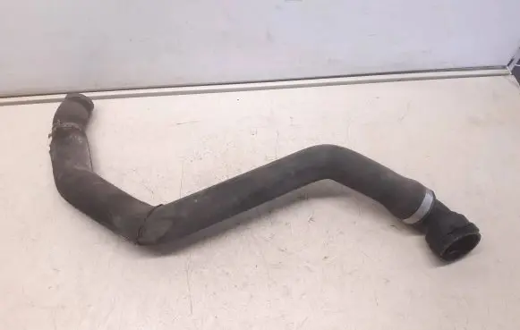 Audi A8 S8 D4 4H Engine coolant pipe/hose 4H0122293B