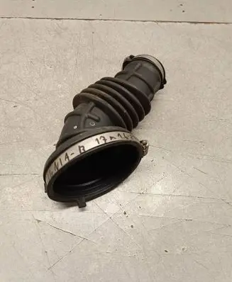 Opel Insignia B Turbo air intake inlet pipe/hose 84120196 000251397