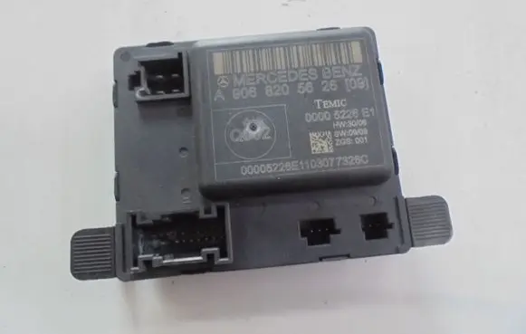 Volkswagen Crafter Door control unit/module A9068205626