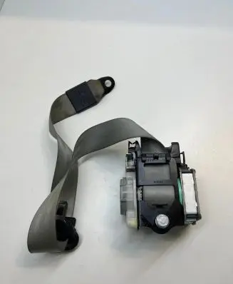 Audi A5 8T 8F Front seatbelt 306369910 Z0027 210657