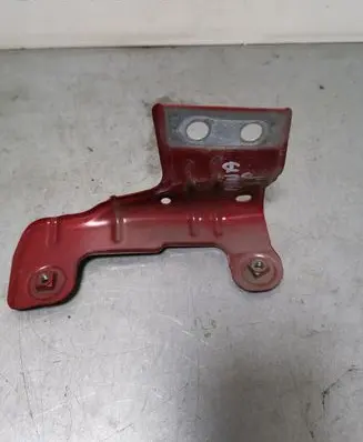 Seat Arona Fender mounting bracket 6F9821327A