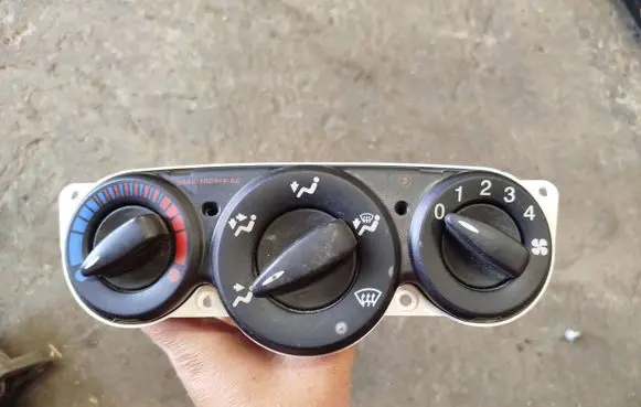 Ford Focus Climate control unit 98AB18C419 98AB18C419AE
