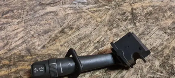 Volvo V70 Wiper control stalk 9452391