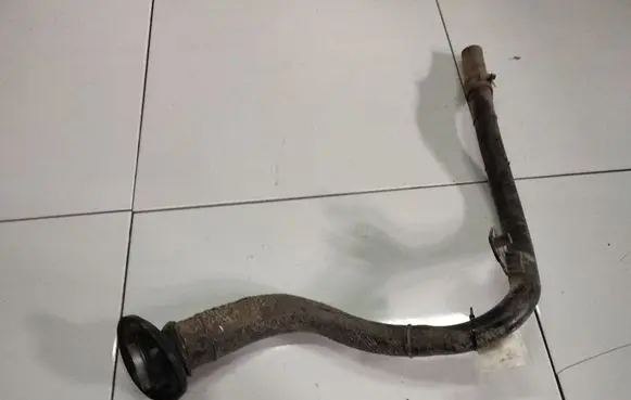 Opel Signum Fuel tank filler neck pipe 