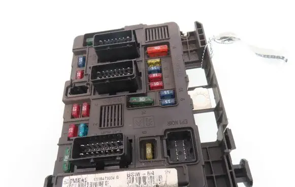 Citroen Xsara Picasso BSM Control unit 9643498780 S118470004G