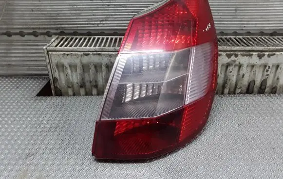 Renault Scenic II - Grand scenic II Rear/tail lights 8200127702E