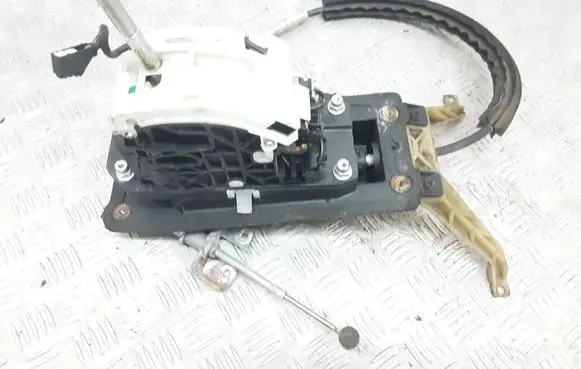 Audi Q7 4L Gear shifter/selector 4L1713041L