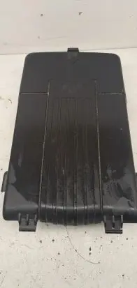 Volkswagen PASSAT B7 Battery box tray cover/lid 3C0915443A