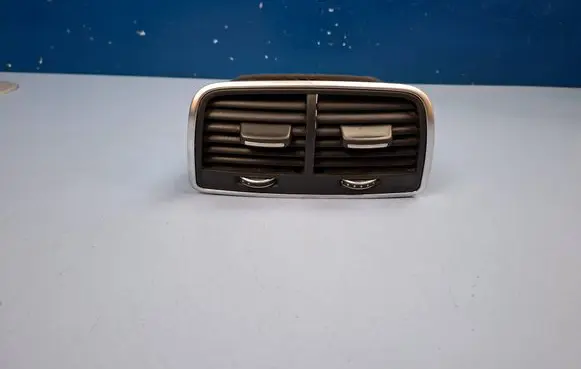 Audi A6 S6 C7 4G Rear air vent grill 8E0972576