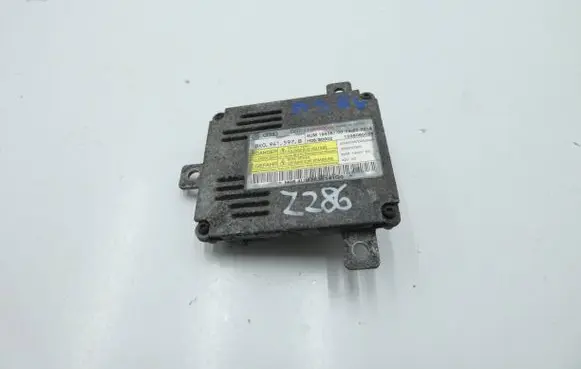 Audi A3 S3 8V Headlight ballast module Xenon 8K0941597B H05S0002