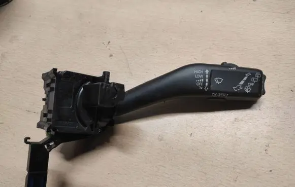 Seat Altea XL Wiper control stalk 1K0953519J