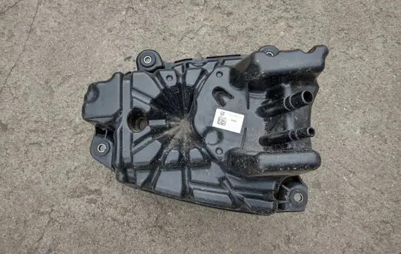 Opel Insignia B AdBlue liquid reservoir 84692868