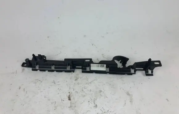 Maserati Levante Side speaker frame 670034618 6700346180 070716