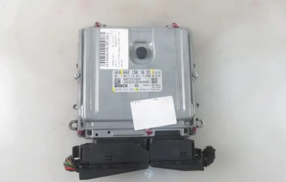 Mercedes-Benz E AMG W211 Engine control unit/module 0281012843 6421501691