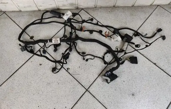 Ford Fusion II Engine installation wiring loom