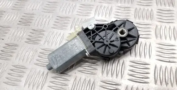 Skoda Superb B6 (3T) Seat adjustment motor 0390203468