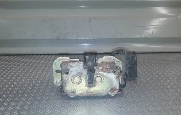 Chrysler Pacifica Tailgate/trunk/boot lock/catch/latch 