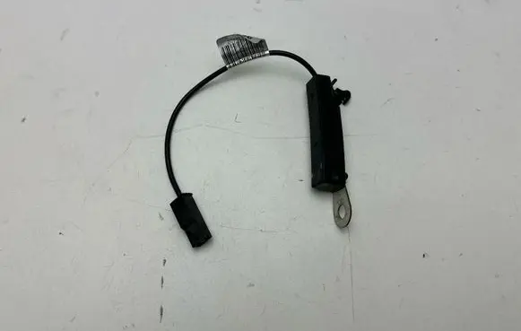 Ford Mustang VI Aerial antenna amplifier 7CP118K891CA