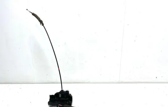 Nissan Pathfinder R51 Front door lock 1605C