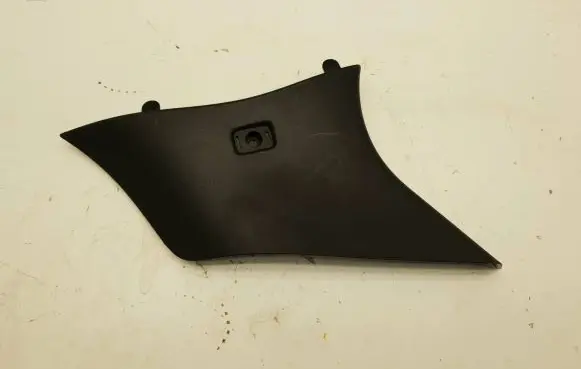 Volvo XC90 (D) pillar trim (bottom) 31363596 A04860