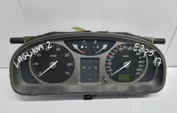 Renault Laguna II Speedometer (instrument cluster) 8200218874
