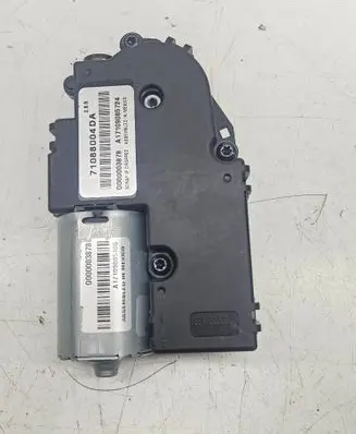Chrysler Pacifica Seat adjustment motor 71088004DA 0000003878 A17109085724