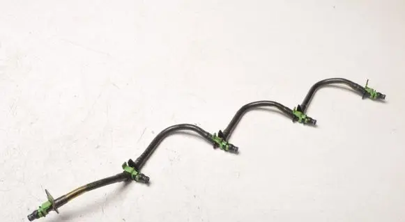Volvo V70 Fuel return line/hose 