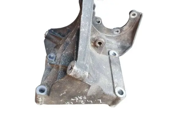 Volkswagen Phaeton A/C compressor mount bracket 077260885N