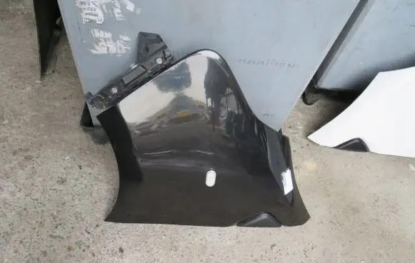 Renault Trafic III (X82) Fender