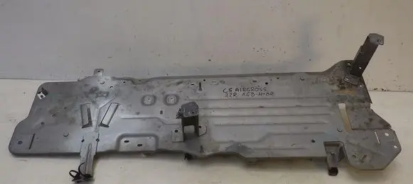 Citroen C5 Aircross Radiator mount bracket 9823007980