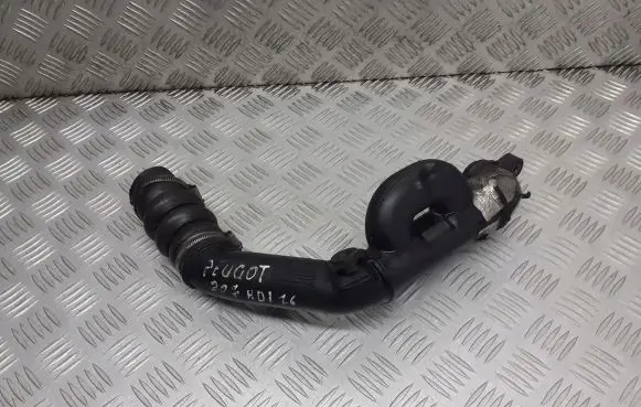 Peugeot 207 Air intake hose/pipe 9658778880003524