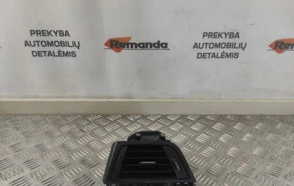 BMW 4 F36 Gran coupe Dashboard side air vent grill/cover trim 923197014