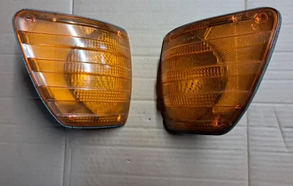 Mercedes-Benz S W116 Front indicator light 1305233005
