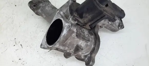 Volkswagen Golf Plus Throttle valve 03G129637A