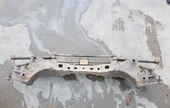 Hyundai i40 Rear axle beam 