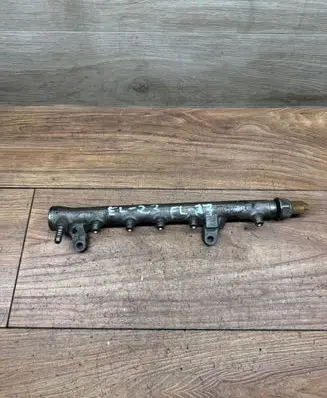 Volkswagen Caddy Fuel main line pipe 03L906051