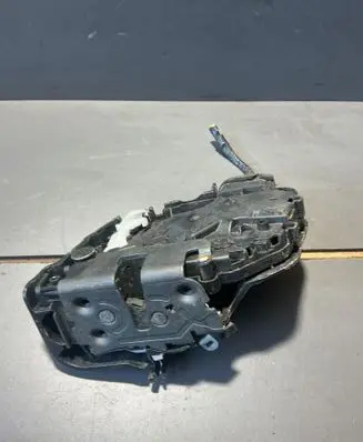 Volvo S40, V40 Front door lock 30699784