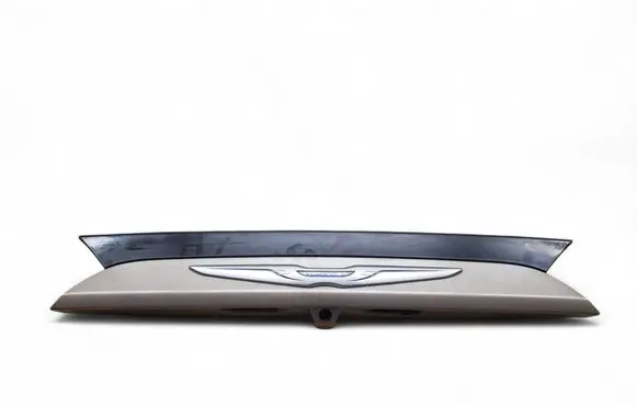 Chrysler Pacifica Trunk door license plate light bar 5UT85TRMA 5UT86TRMA