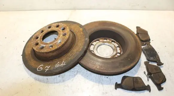 Volkswagen Golf VII Rear brake disc