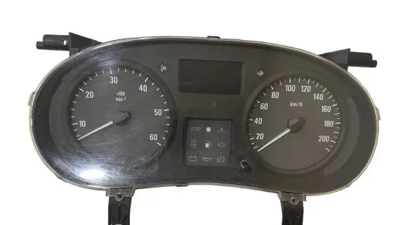 Opel Vivaro Speedometer (instrument cluster) P8200390135 216788839 NS80864747