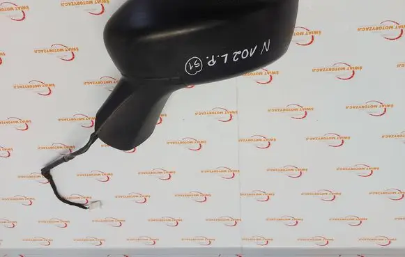 Nissan Note (E12) Front door electric wing mirror 