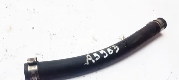 Audi A4 S4 B5 8D Engine coolant pipe/hose